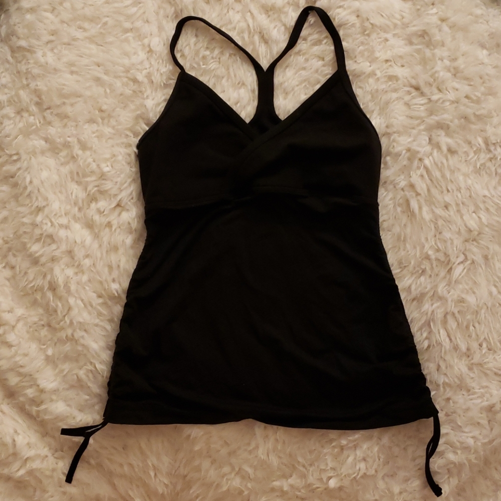 Lululemon sport shirt size 2